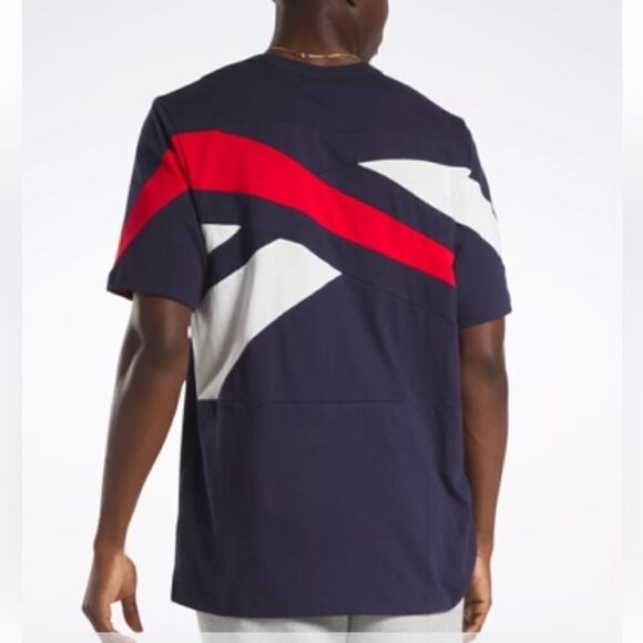 Reebok Classic Blue/Red/White Short Sleeve Tee(Size Large) - Picture 2 of 5